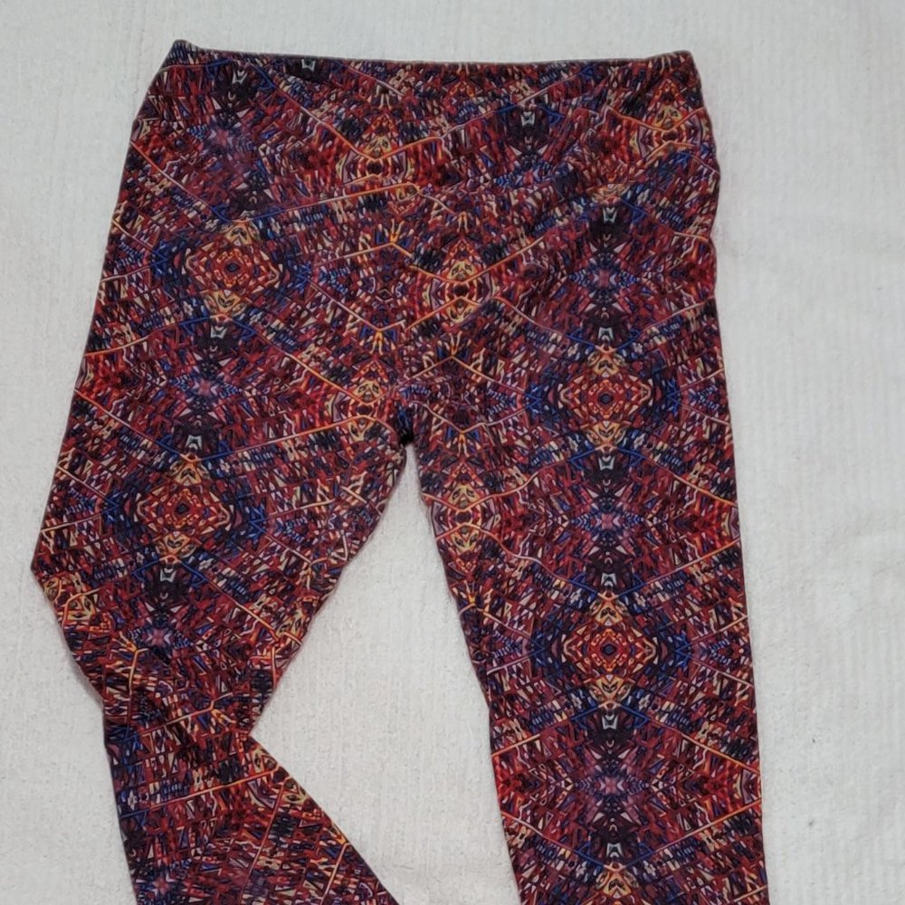 Lularoe leggings Tall & Curvy TC, lovely rich colors